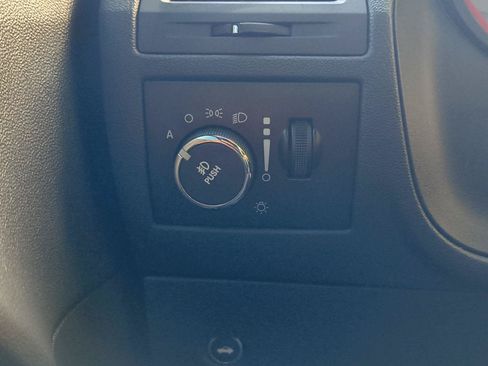 Used 2013 Dodge Challenger SRT8 RWD image 15