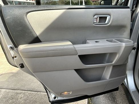 Used 2011 Honda Pilot EX image 15