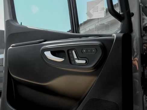 New 2025 Mercedes-Benz Sprinter 2500 image 14