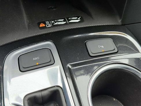 Used 2022 Chevrolet Equinox Premier image 30