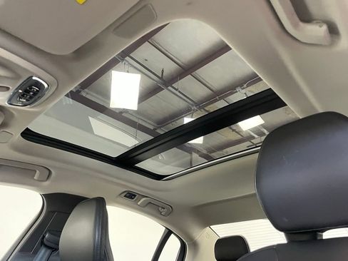 Used 2022 Volvo S60 B5 Momentum w/ Premium Package image 24