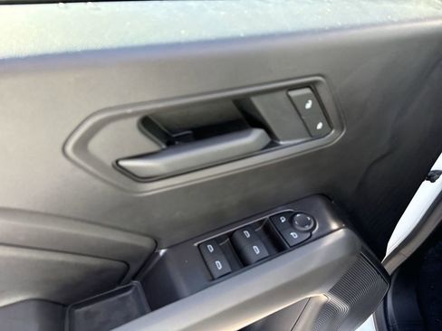 New 2025 Chevrolet Colorado W/T image 25