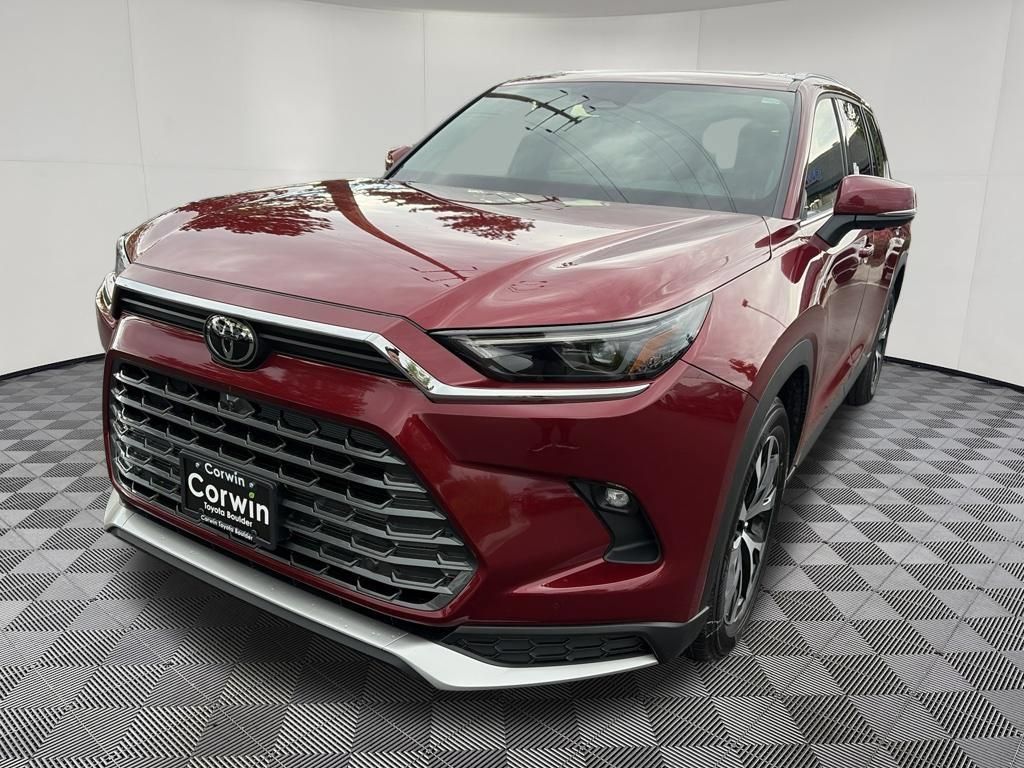 Used 2026 Toyota Grand Highlander AWD Hybrid image 3