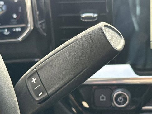 Used 2025 Chevrolet Silverado 1500 LT image 15