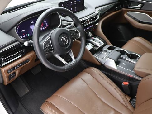 Used 2024 Acura MDX SH-AWD w/ Advance Package image 15