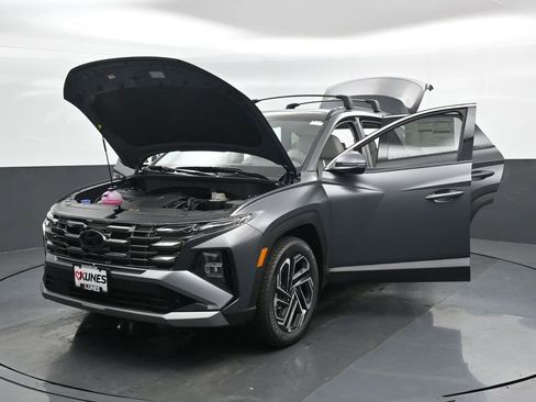 New 2025 Hyundai Tucson Limited image 54