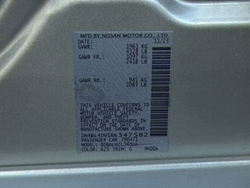 Used 2024 Nissan Altima 2.5 SV image 24