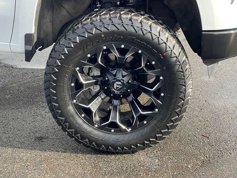 Used 2025 Chevrolet Silverado 1500 LT w/ Work Truck Package image 9