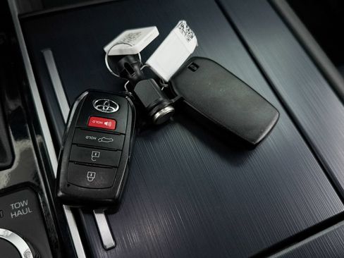 Used 2025 Toyota Sequoia Platinum w/ Tow Technology Package AWD/4WD image 37