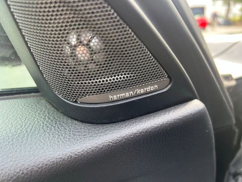 Used 2017 BMW M3 RWD image 24