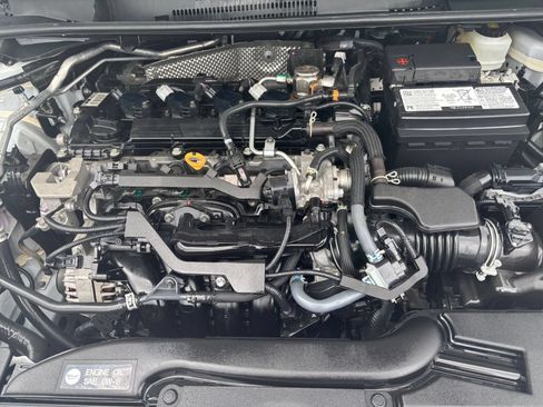 Used 2025 Toyota Corolla LE FWD image 27