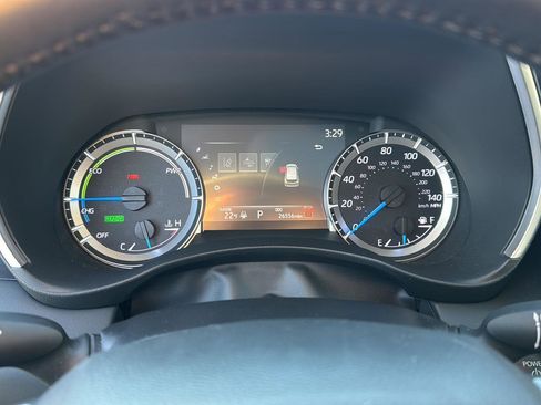 Certified 2024 Toyota Highlander XLE image 20