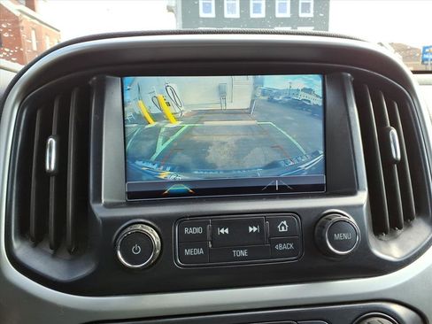 Used 2018 Chevrolet Colorado LT w/ LT Convenience Package image 22