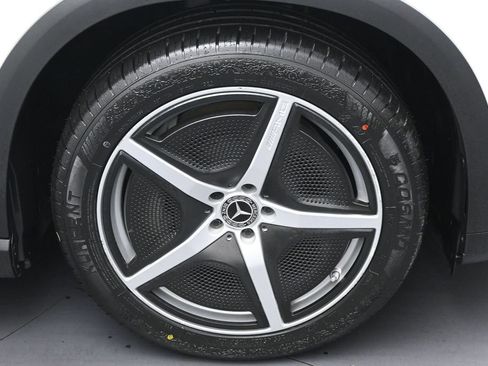 Used 2024 Mercedes-Benz EQE 350+ SUV w/ AMG Line Exterior Package image 29