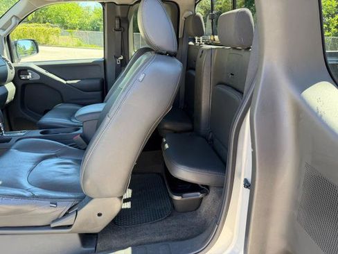Used 2016 Nissan Frontier SV w/ SV Value Truck Package AWD/4WD image 26
