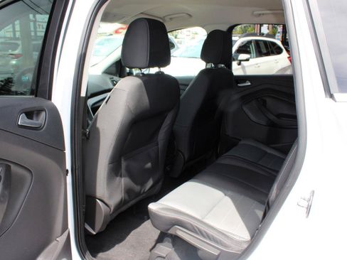 Used 2015 Ford Escape SE FWD image 13