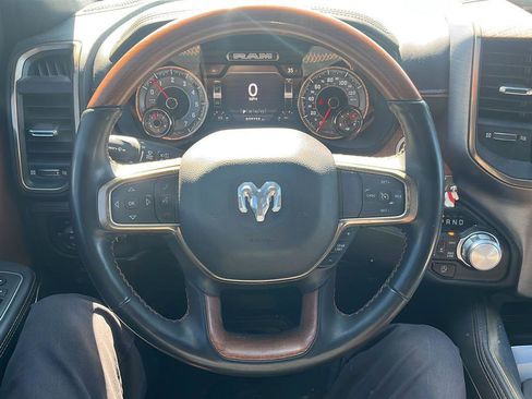 Used 2022 RAM 1500 Limited w/ Body Color Bumper Group image 7