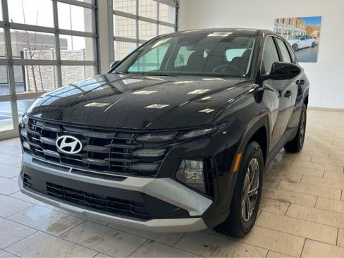 New 2026 Hyundai Tucson Blue SE AWD/4WD image 2