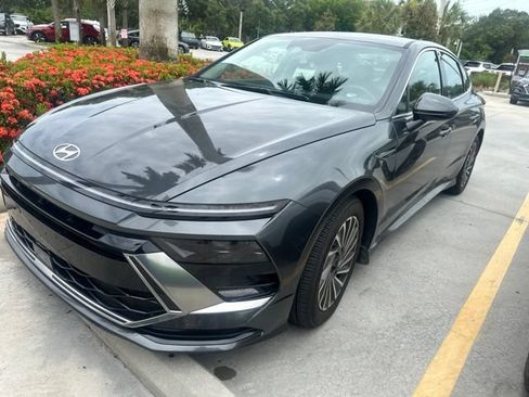 Certified 2024 Hyundai Sonata SEL FWD image 1