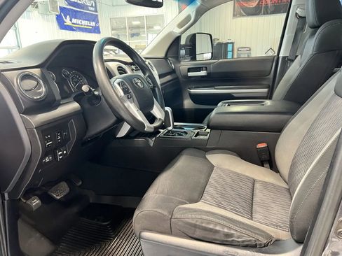 Used 2015 Toyota Tundra SR5 w/ SR5 Upgrade Package image 10