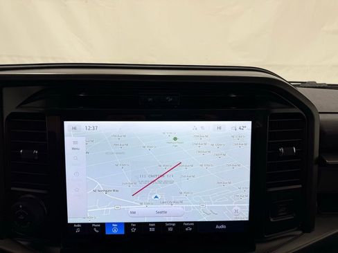 New 2025 Ford F150 Lariat w/ Equipment Group 502A High image 34