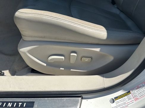 Used 2014 INFINITI Q50 Premium w/ Deluxe Touring Package RWD image 30