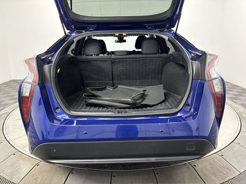Used 2018 Toyota Prius Two w/ Prius Two Safety Plus Package FWD image 21