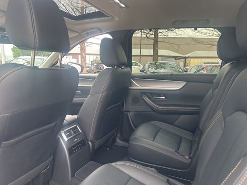 Used 2025 MAZDA CX-90 3.3 Turbo w/ Preferred Package image 12