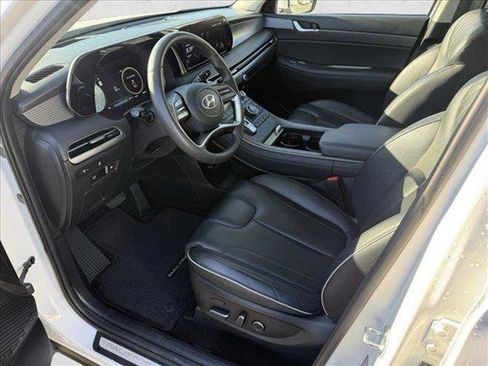 Used 2024 Hyundai Palisade Limited image 9