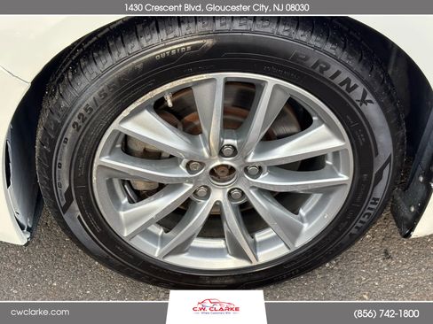 Used 2015 INFINITI Q50 Premium w/ Deluxe Touring Package image 26