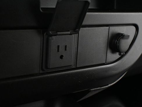 Used 2023 Chevrolet Express 2500 w/ Driver Convenience Package image 14