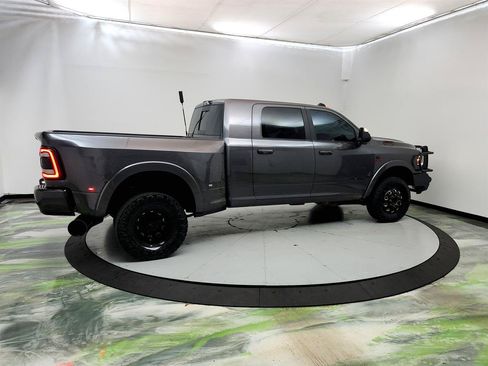 Used 2020 RAM 3500 Laramie w/ Night Edition AWD/4WD image 5