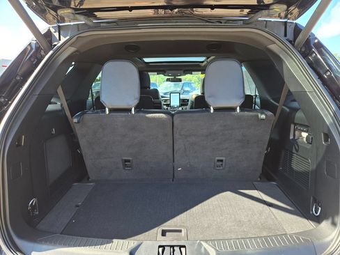Used 2023 Ford Explorer ST w/ Equipment Group 401A AWD/4WD image 11