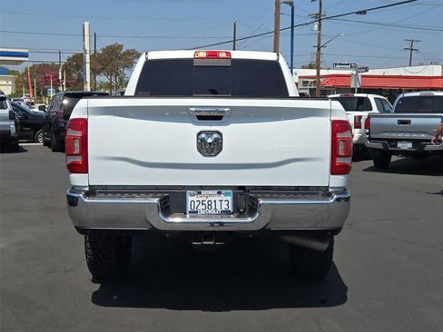 Used 2022 RAM 2500 Laramie AWD/4WD image 30