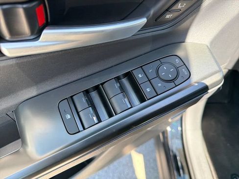 New 2026 Subaru Uncharted AWD image 17