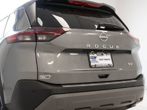 Used 2023 Nissan Rogue SV w/ SV Premium B Package FWD image 10