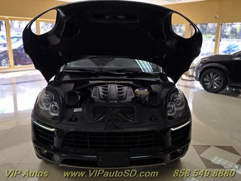 Used 2017 Porsche Macan S AWD/4WD image 8