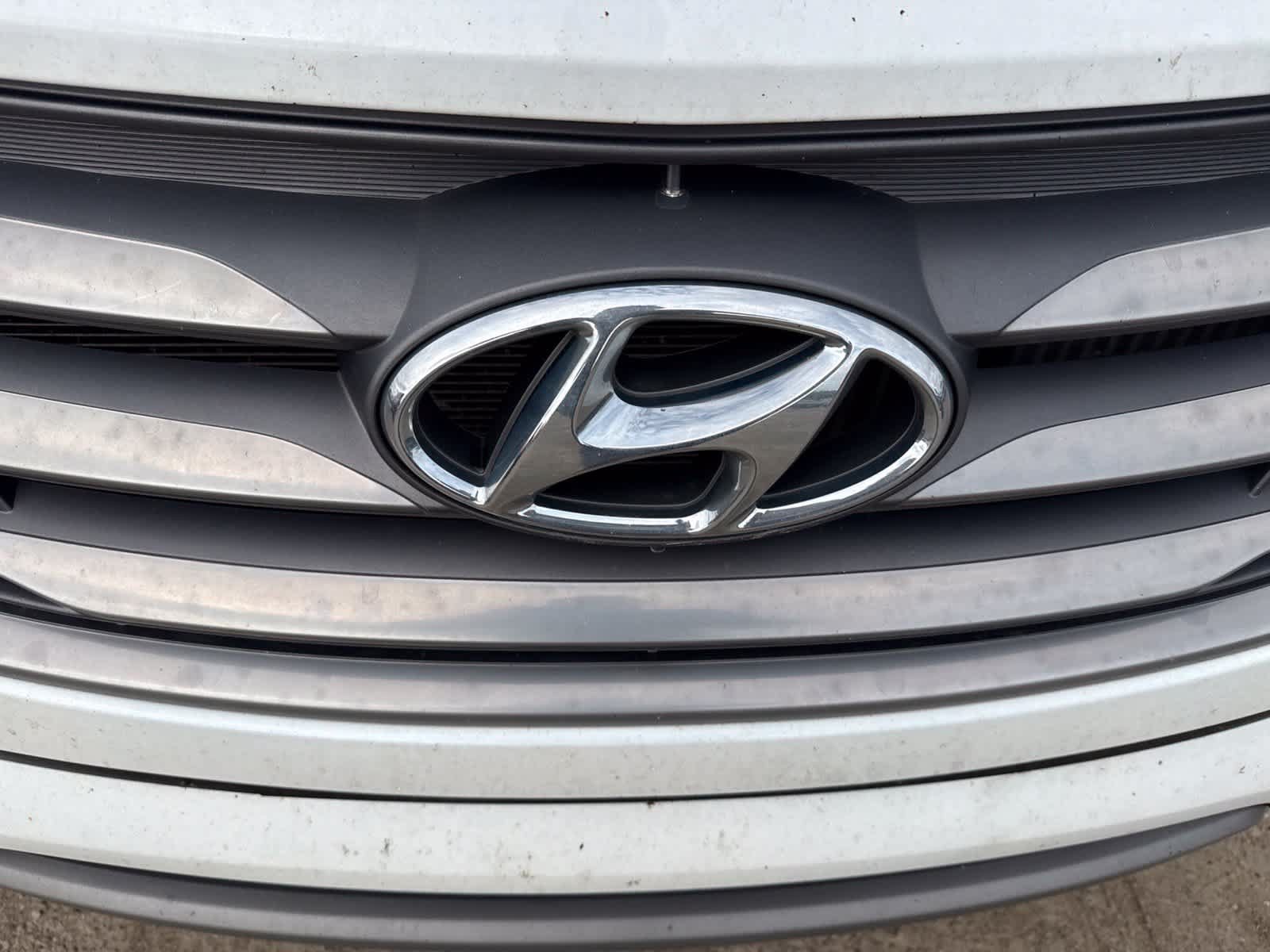 Used 2018 Hyundai Santa Fe Sport 2.0T AWD/4WD image 11