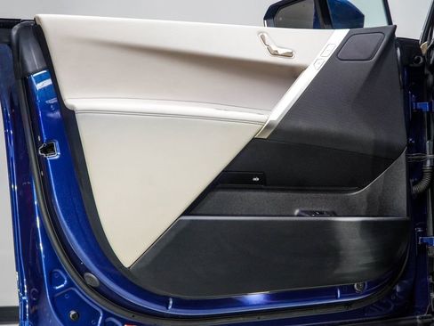 Used 2023 BMW iX xDrive50 image 37