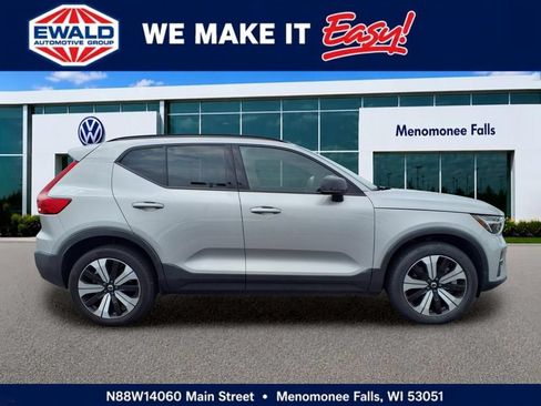 Used 2023 Volvo XC40 Recharge Plus AWD/4WD image 8