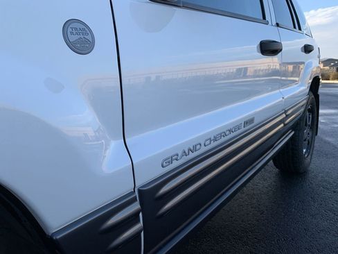 Used 2004 Jeep Grand Cherokee Laredo w/ Trailer Tow Prep Group image 13