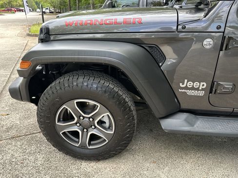 Used 2019 Jeep Wrangler Unlimited Sport S image 12