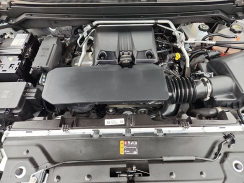 Used 2025 Chevrolet Colorado LT w/ Advanced Trailering Package image 13