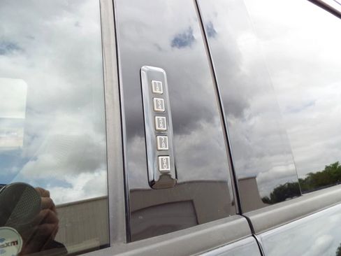 Used 2015 Ford F150 XLT w/ Equipment Group 302A Luxury image 11