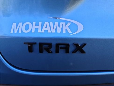 Certified 2025 Chevrolet Trax RS image 29