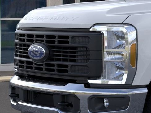 New 2026 Ford F250 XL AWD/4WD image 18