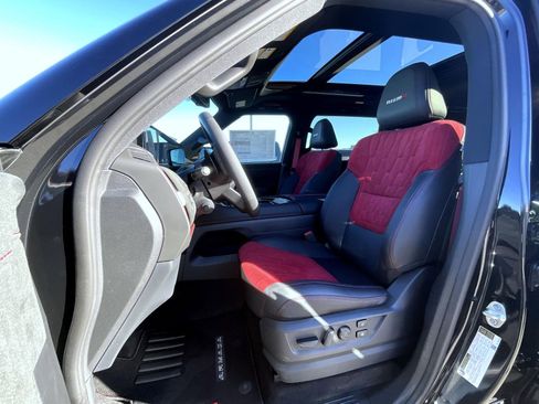 New 2026 Nissan Armada NISMO AWD/4WD image 10