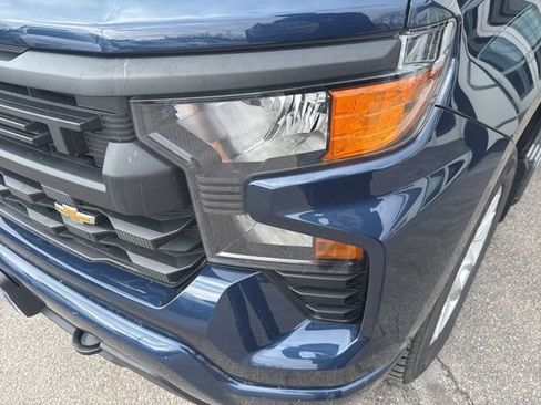 Used 2022 Chevrolet Silverado 1500 Custom image 14