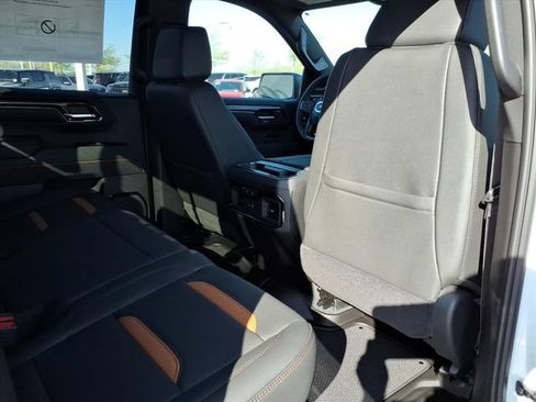 New 2026 GMC Sierra 1500 AT4 w/ AT4 Premium Package AWD/4WD image 23