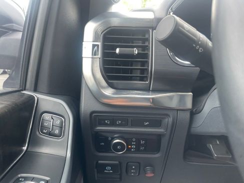 Used 2023 Ford F150 Lariat AWD/4WD image 12